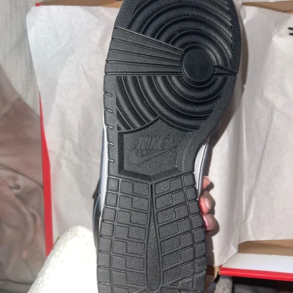 SOLD ALREADY!!!!! Sorry Nike Dunk Low Retro
White Black Panda (2021) - Picture 4 of 5